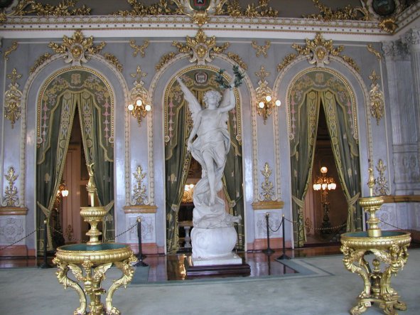 Inside Teatro Nacional