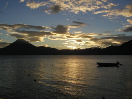 Sunset & Lancha