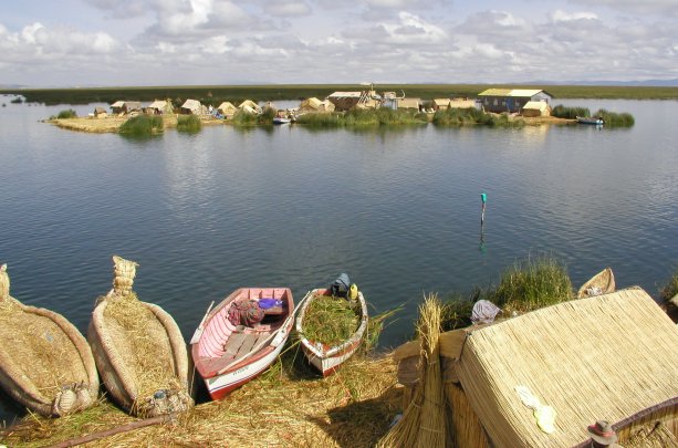 Los Uros Islands